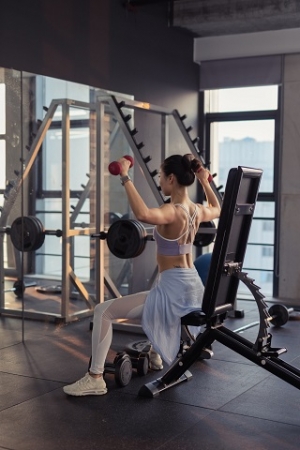 woman lifting weights.jpg